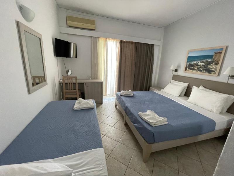 Triple Room image 3