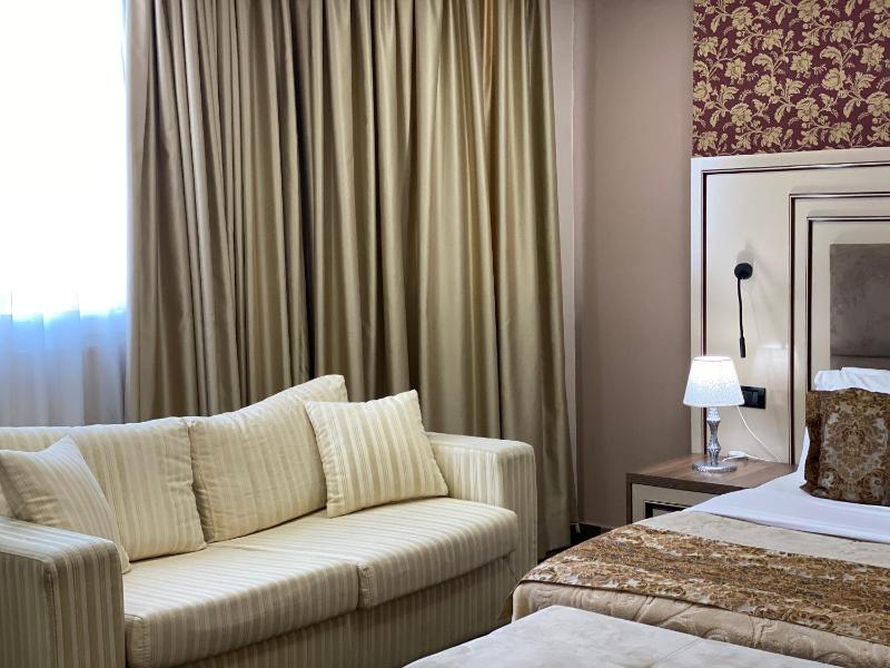 Comfort Double Room image 4