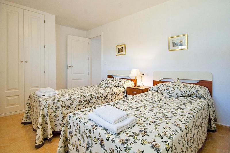 Villa Calalga - PlusHolidays - image 4