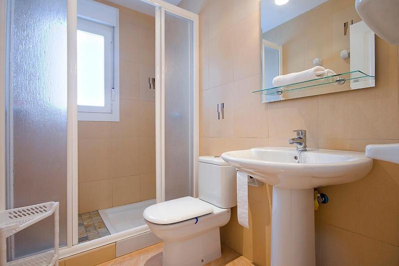Villa Calalga - PlusHolidays - image 10