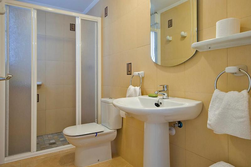 Villa Calalga - PlusHolidays - image 6