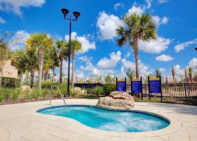 5 Bedroom Resort 5 bath Pool Home With Spa! villa - image 18