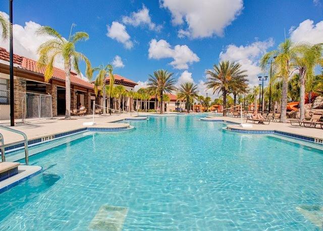 5 Bedroom Resort 5 bath Pool Home With Spa! villa - image 38