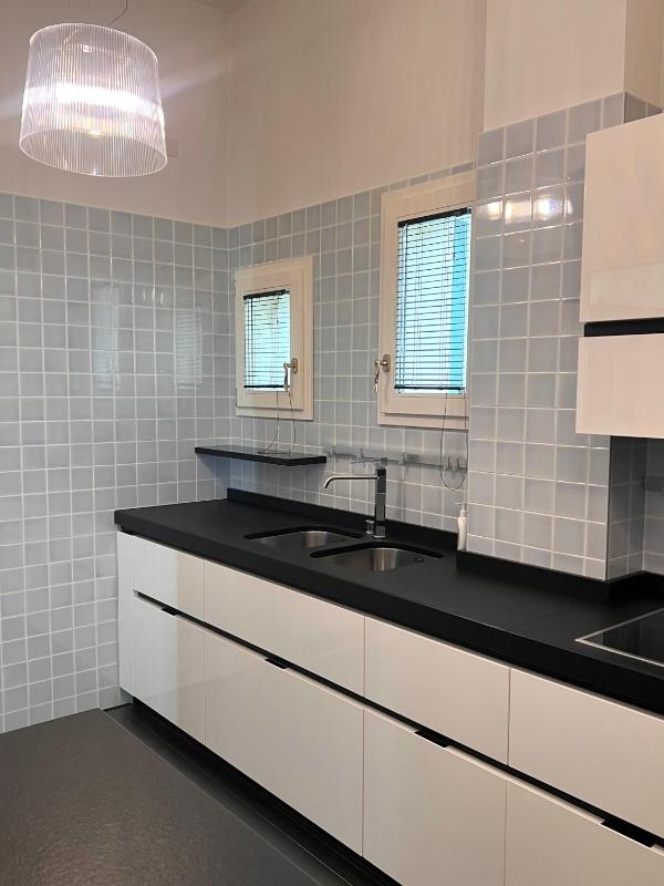 Piazza Maggiore Luxury Apartment by Synergy - image 8