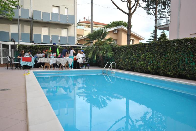 Hotel Pacific - image 29