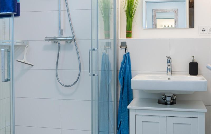 Gorgeous Apartment In Büsum With Sauna - image 17
