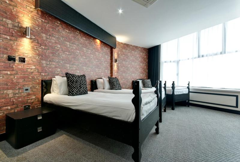 Triple Room image 1