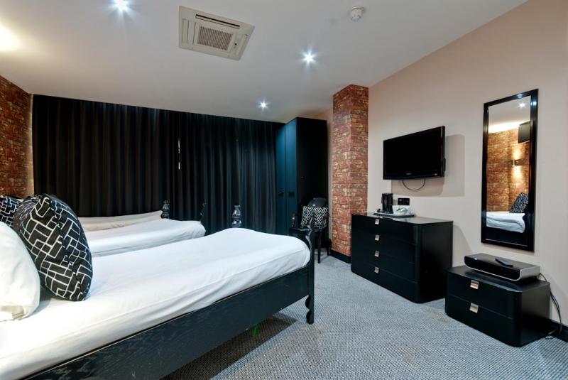 Triple Room image 3