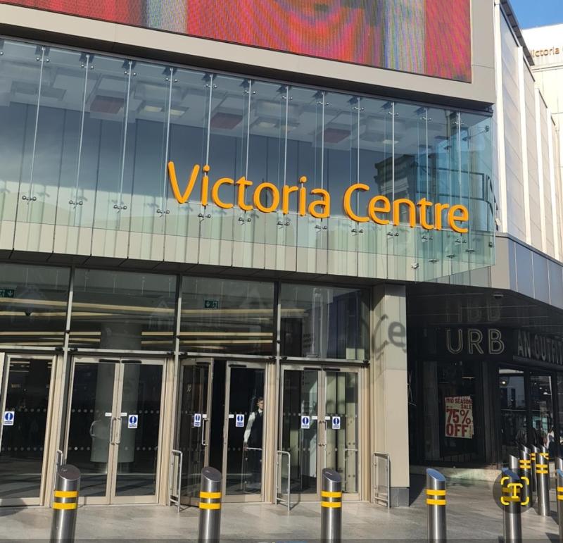 Victoria Centre 2 Bedroom Apartments with 4 Beds in Victoria Centre Shopping Centre - Nottingham City Centre - 24 hour access - Most Central Location - Full Kitchen - Opposite Hilton - Parking for Cars or Vans from Five pounds a day - Sunday 1pm Check-out - image 9