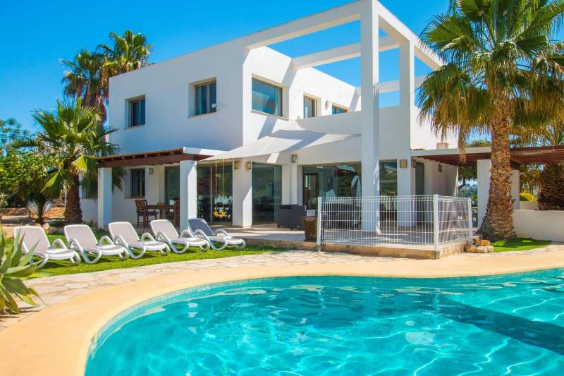 Villa Athos - PlusHolidays - image 11