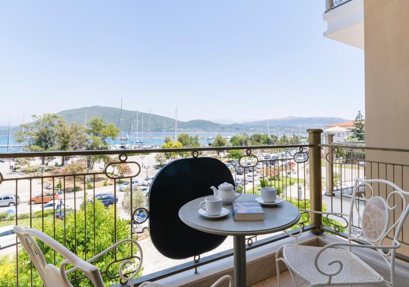 Junior Suite with Sea View image 3