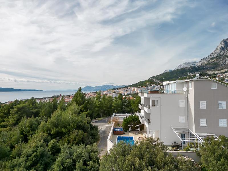 Apartments Lujnovic - image 20
