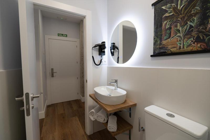 Center Suite Acebedos - image 22