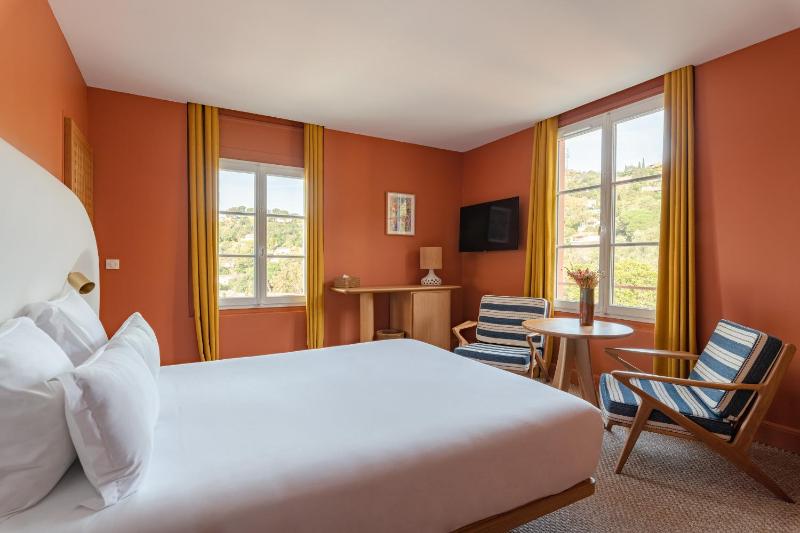 Signature Double Room 27m² - Main Building image 1