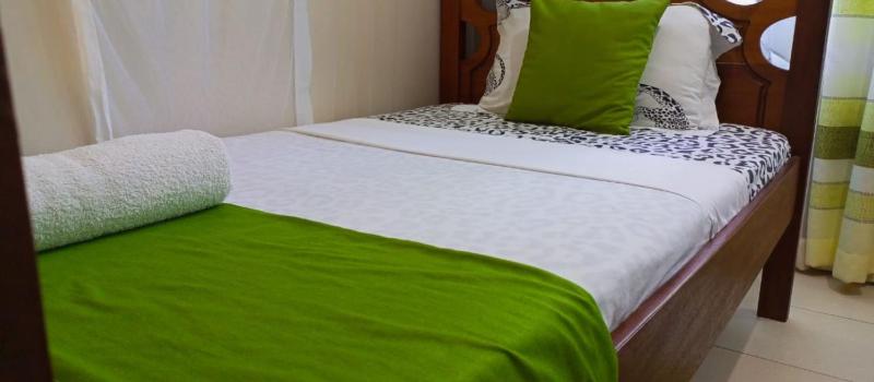 Lux Suites Sunset Furnished Apartments - image 8