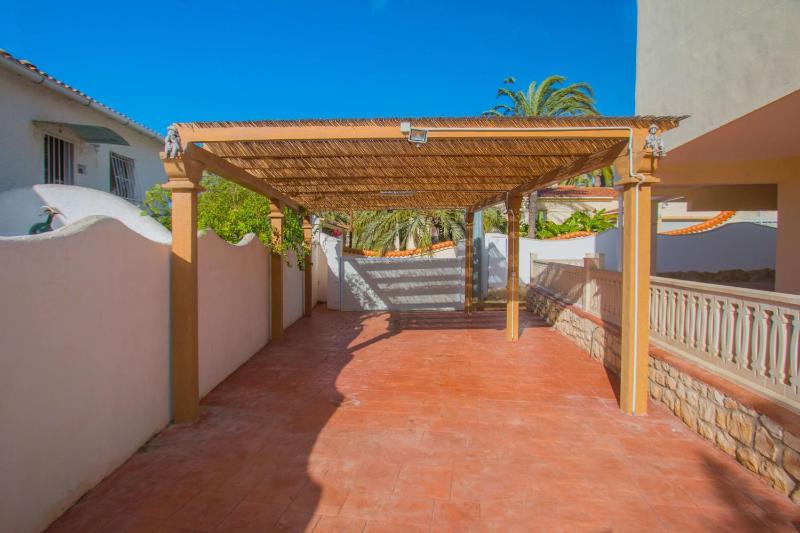 Villa Corina - Plusholidays - image 12