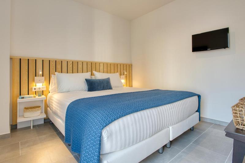 Calm Apartments - image 11