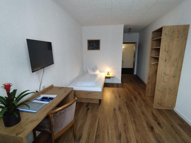 Single Room image 2