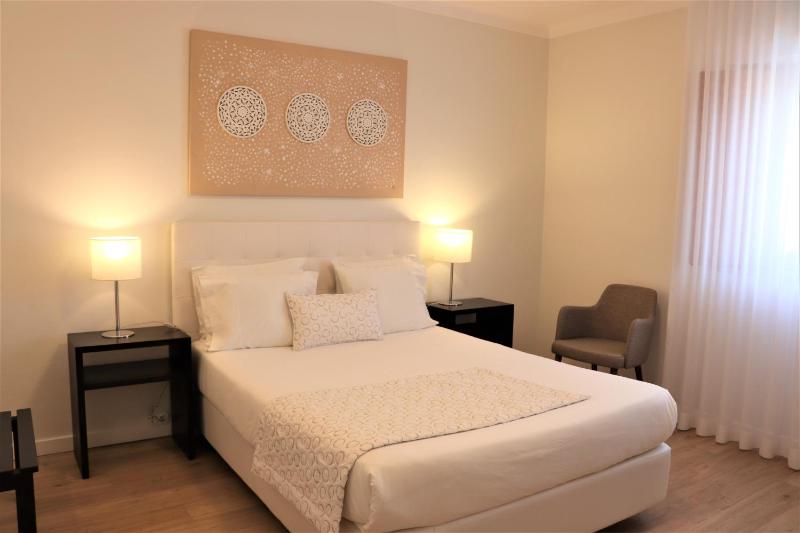 Double or Twin Room image 4