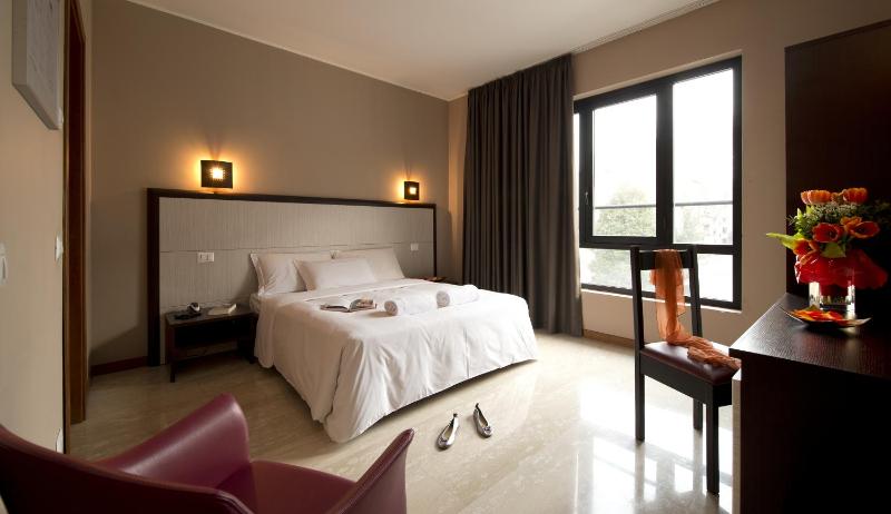 Superior Double Room image 4