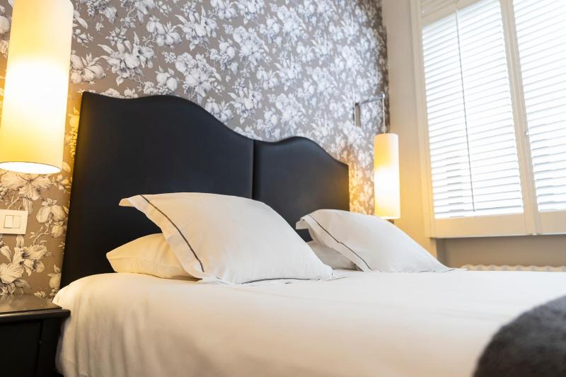 Executive Room image 3