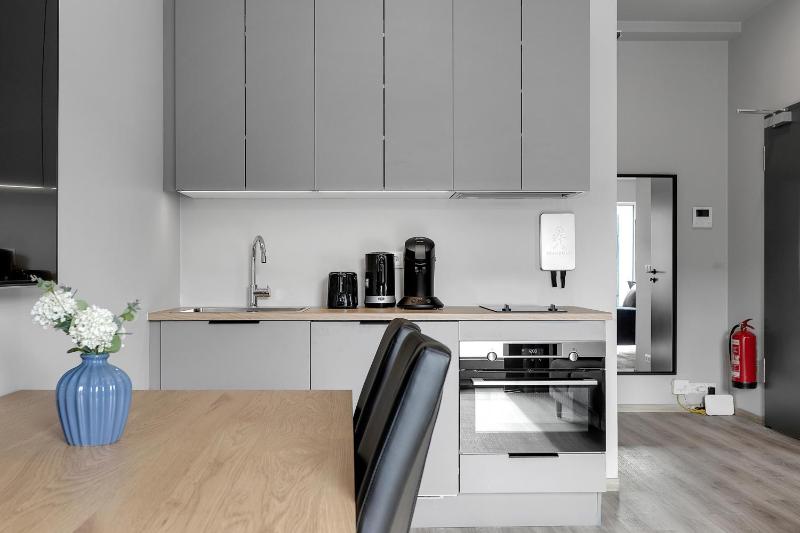 B18 Apartments - image 7