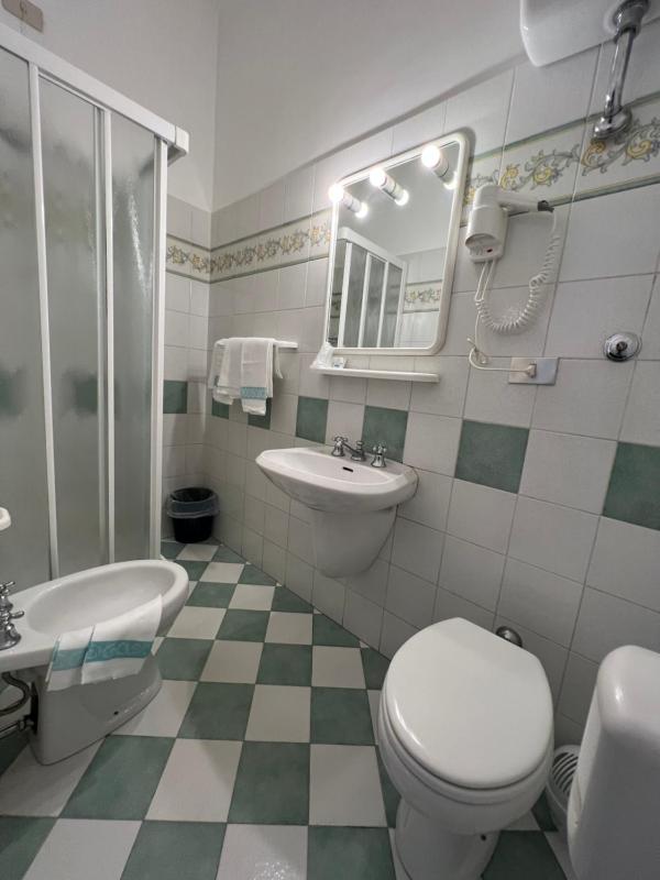 Single Room image 1