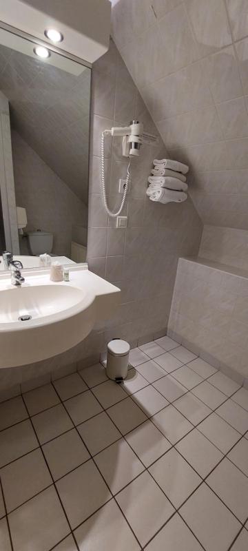 Comfort Quadruple Room image 3