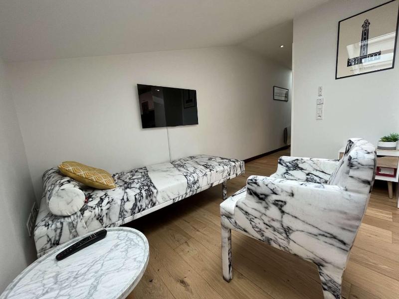Apartment (4 Adults) image 4