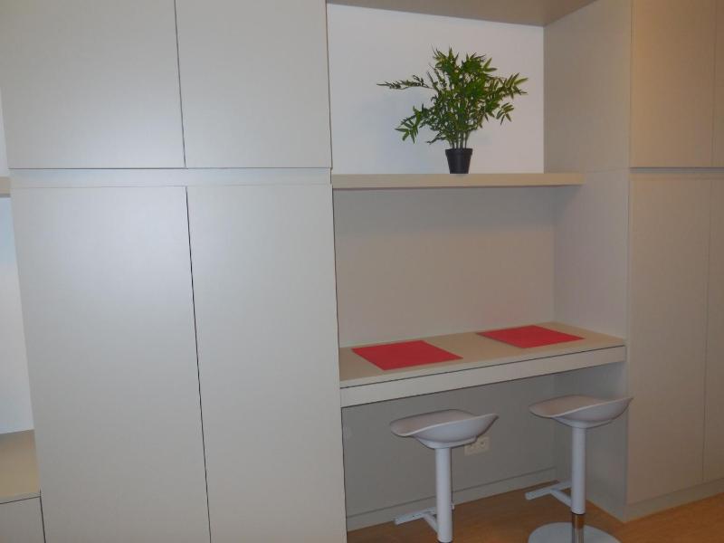 Studio Apartment image 3