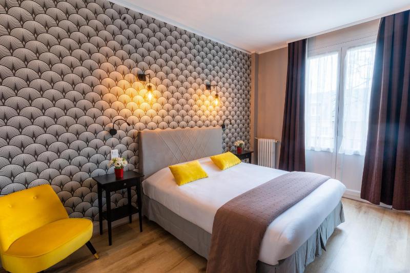 Standard Double Room image 1