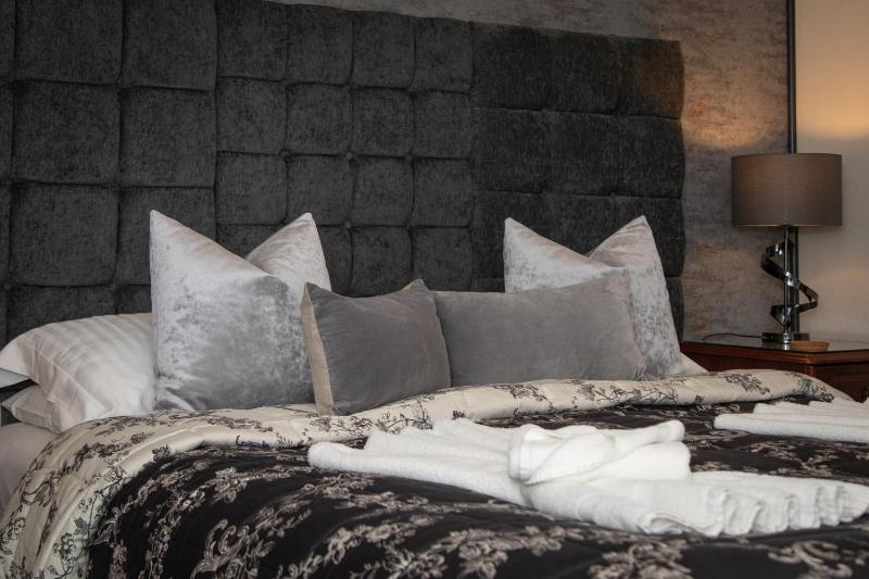 Beaumont Windermere - Adults-Only Boutique Guest House- Free Parking & Wellness Access - image 3