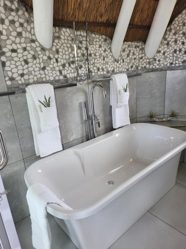 Beach Style Cottage - image 2