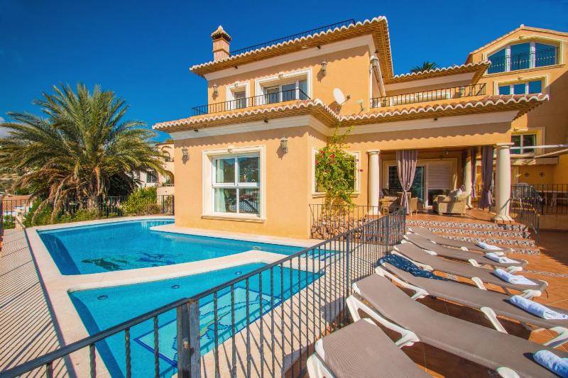Villa Encanto - PlusHolidays - image 34