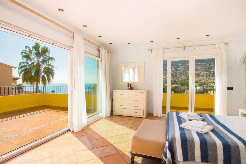 Villa Encanto - PlusHolidays - image 33