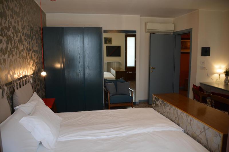 Five-Bedroom Suite image 3