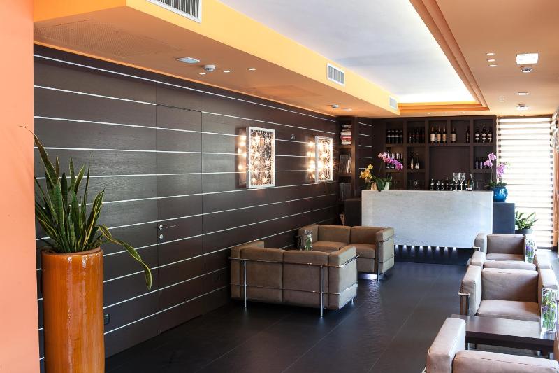 Hotel Aurora - image 38