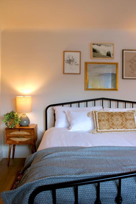 King Room image 1