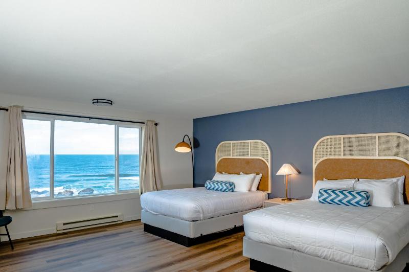 Seagull Beachfront Inn - image 10