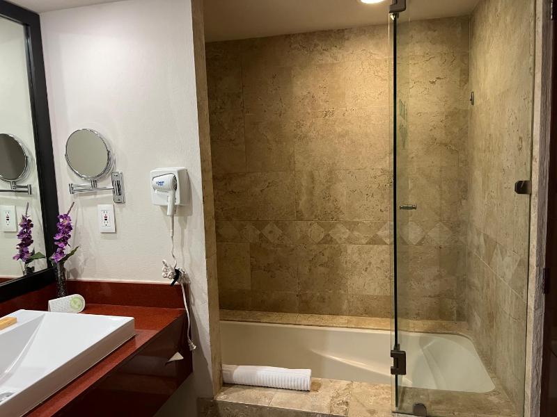 St Isidro Suites Corporate Housing SPA & Wellness Center - image 21
