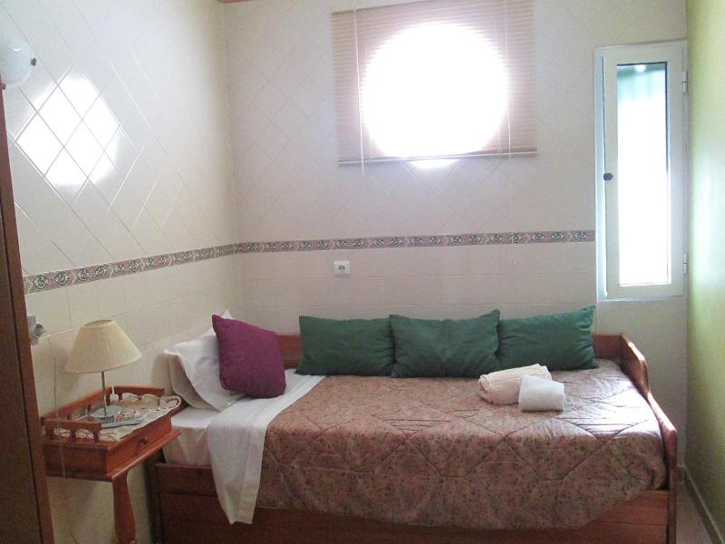 Budget Single Room image 2