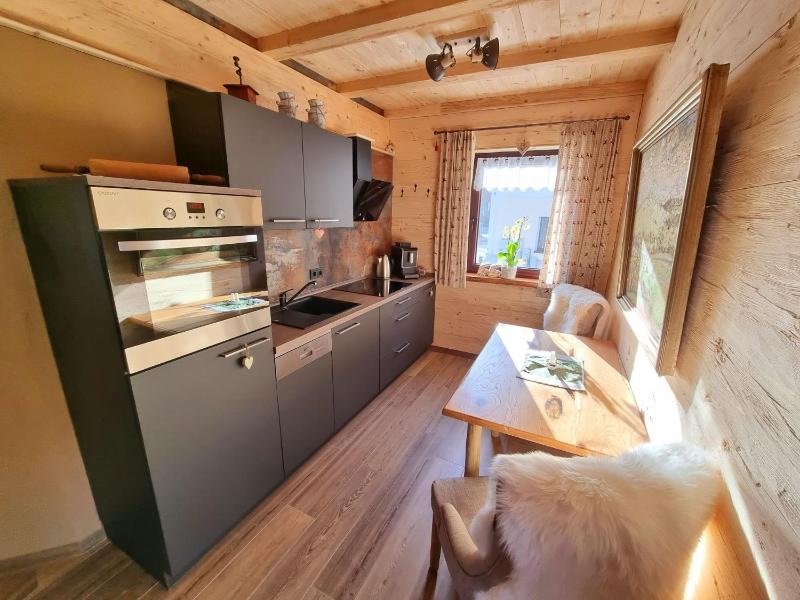 Suite with Sauna image 3