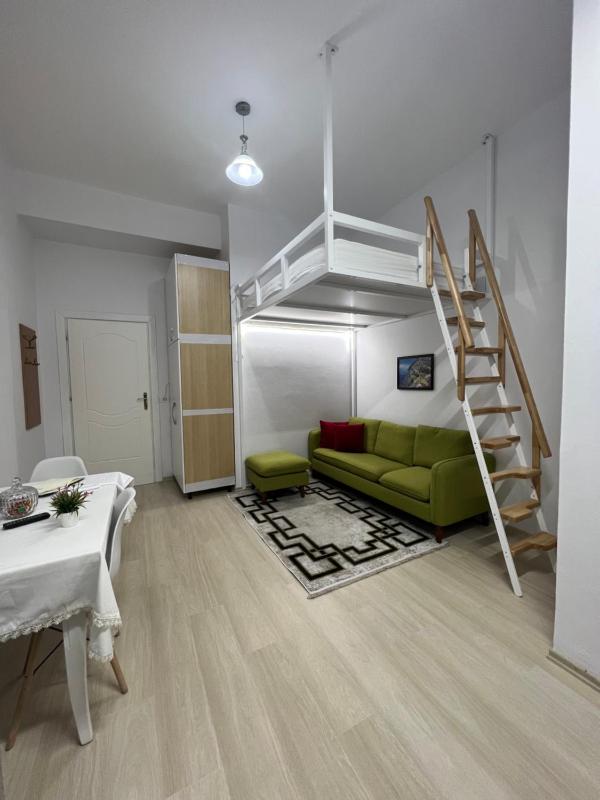 Comfy Studio APT close to Lake Park - image 15