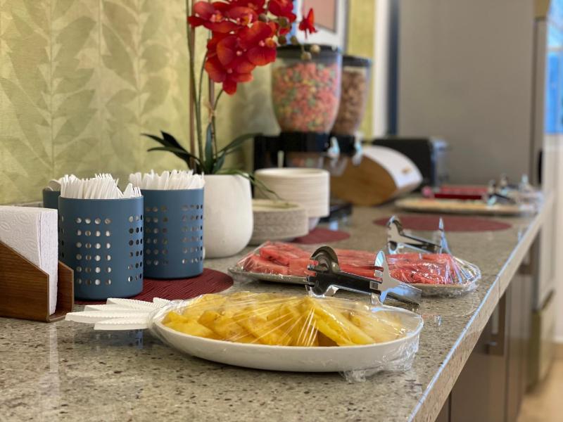 Aparthotel Sevilla Suites - image 2