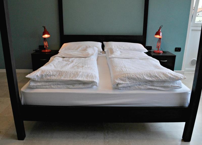 Double Room with Private External Bathroom image 3