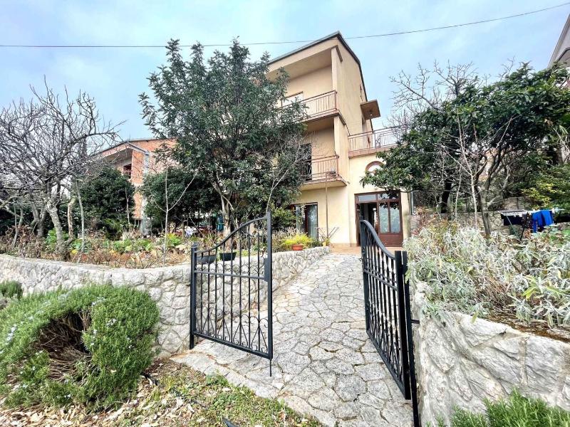 Apartment in Dramalj 44016 - image 1