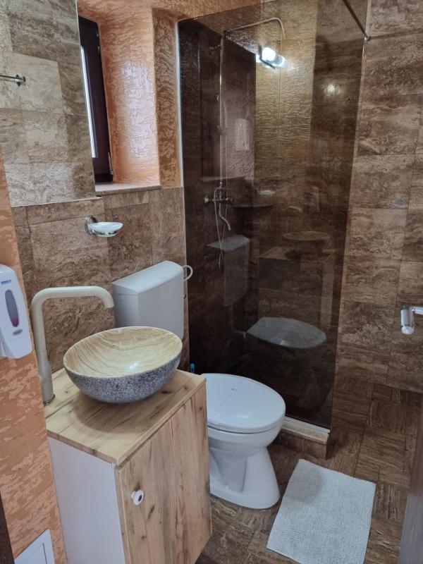 Double Room with Garden View image 4