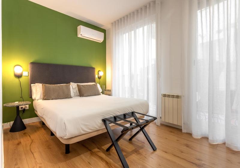 Three-Bedroom Apartment image 3