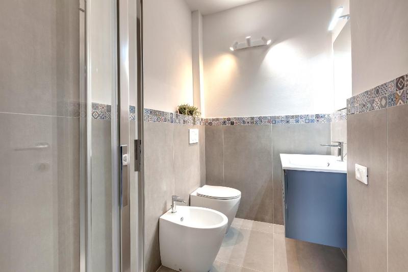 Sprone Apartment by Mamo Florence - image 9