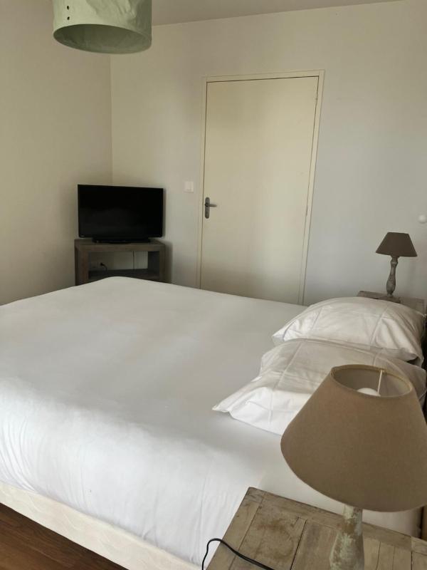 One-Bedroom Suite image 4